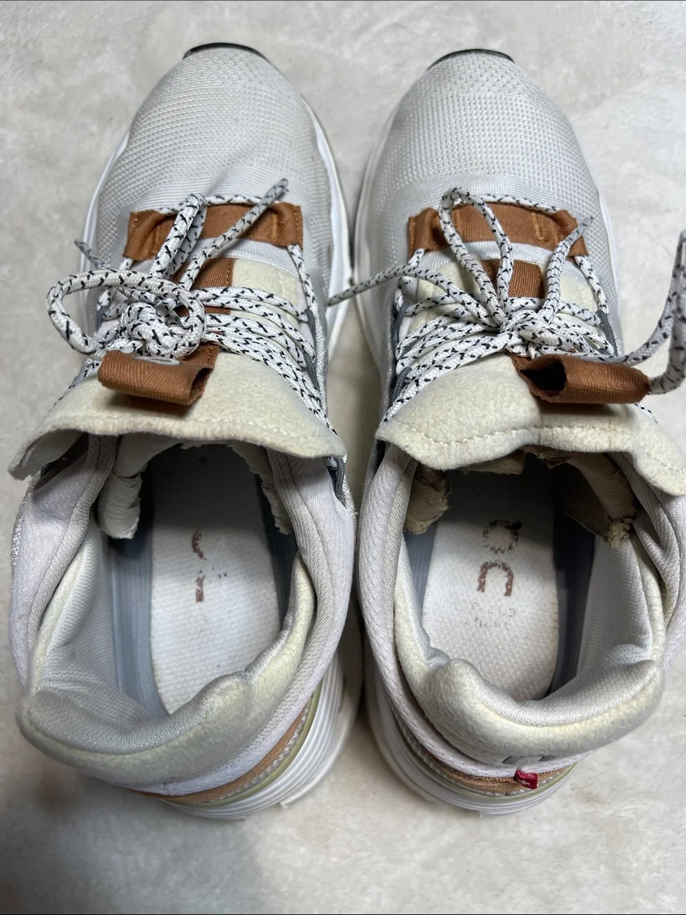 On Running Men's Sneakers in white and Tan Accents Size 9.5
